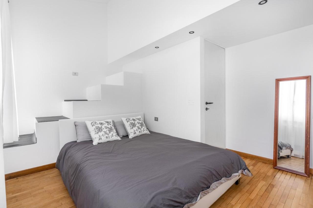 Duomo 7 Minuti Exclusive Apartment Vercelli Milán Exteriér fotografie